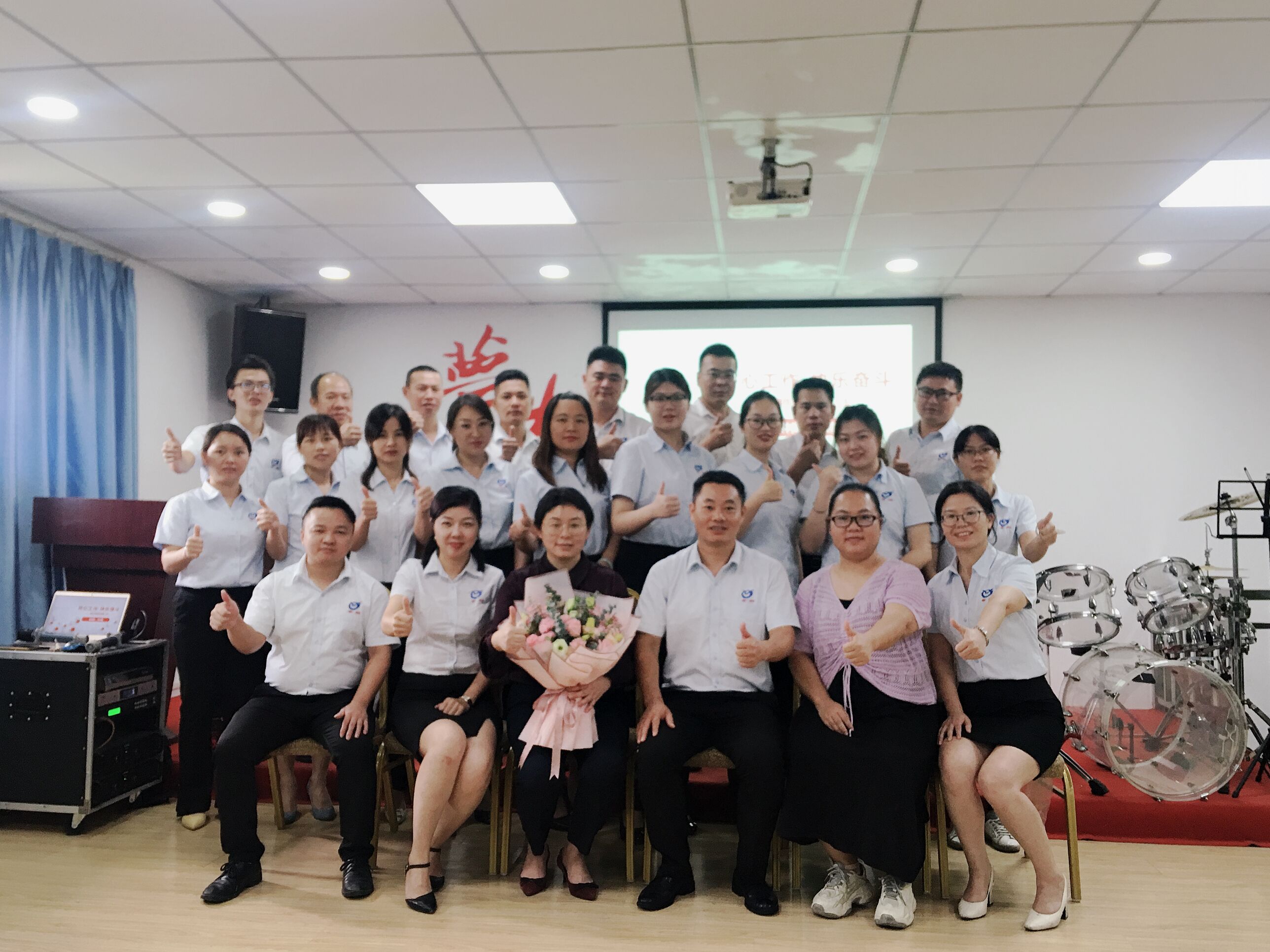 http://www.huuhao.com/